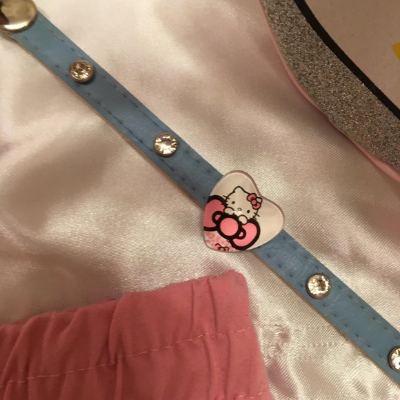 ADORABLE hello kitty cotton candy pink shorts,leather braclete and necklace set! - Picture 12 of 13